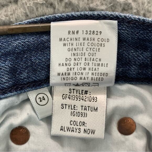 GRLFRND Tatum Cropped Straight Leg Frayed Raw Hem Button Fly Women's -  Size: 24 - Picture 15 of 16